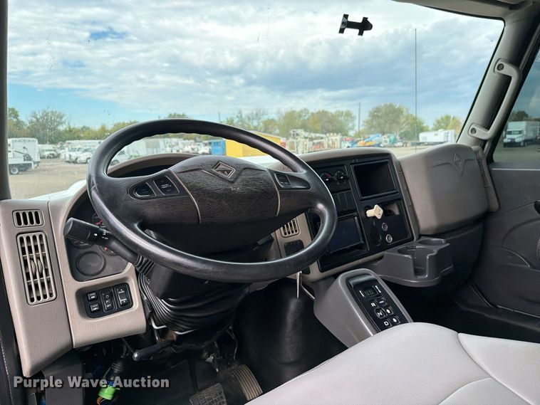 image for item FW3574 2011 International WorkStar 7400 crane truck