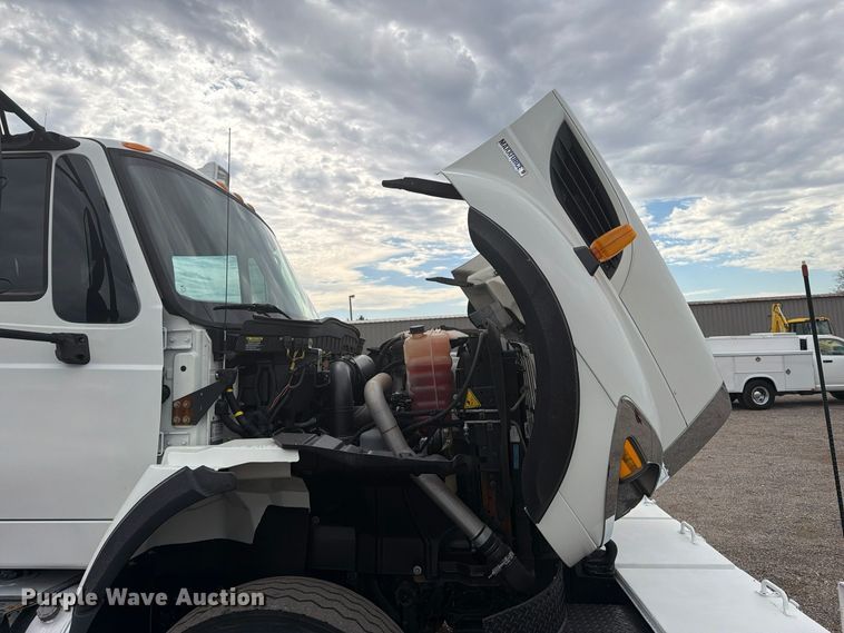 image for item FW3574 2011 International WorkStar 7400 crane truck