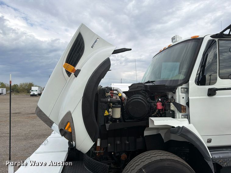 image for item FW3574 2011 International WorkStar 7400 crane truck