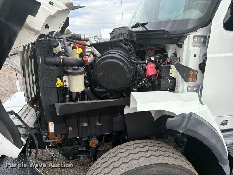 image for item FW3574 2011 International WorkStar 7400 crane truck