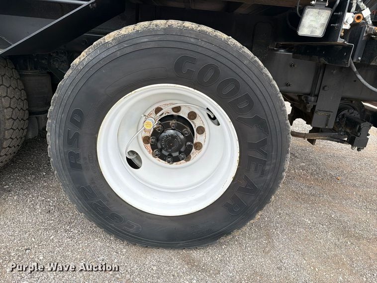 image for item FW3574 2011 International WorkStar 7400 crane truck