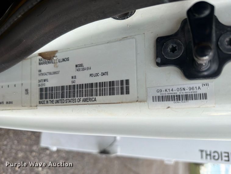 image for item FW3574 2011 International WorkStar 7400 crane truck