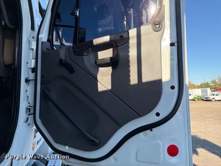 image for item FW3580 2010 Freightliner Business Class M2 Crew Cab crane truck