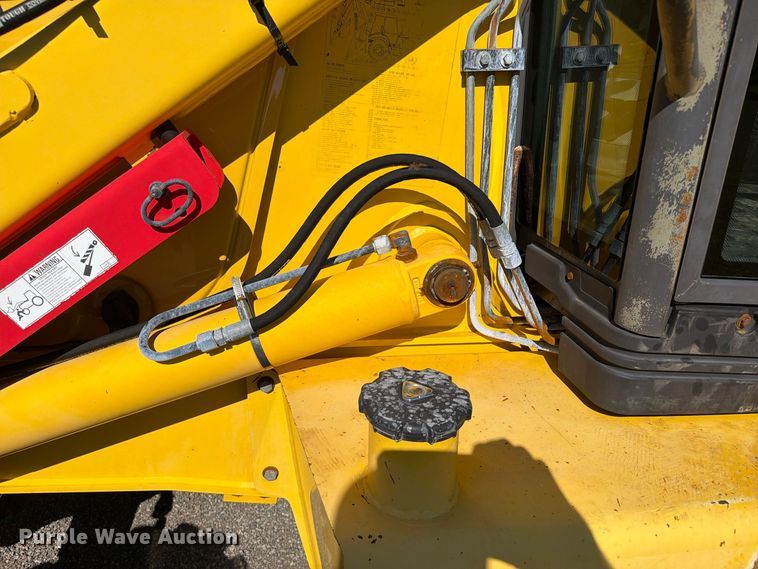image for item FW3584 2005 New Holland LB110B backhoe