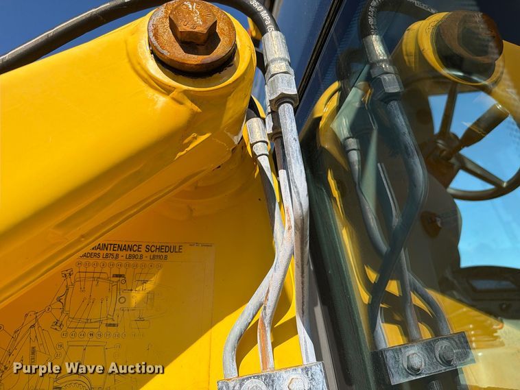 image for item FW3584 2005 New Holland LB110B backhoe