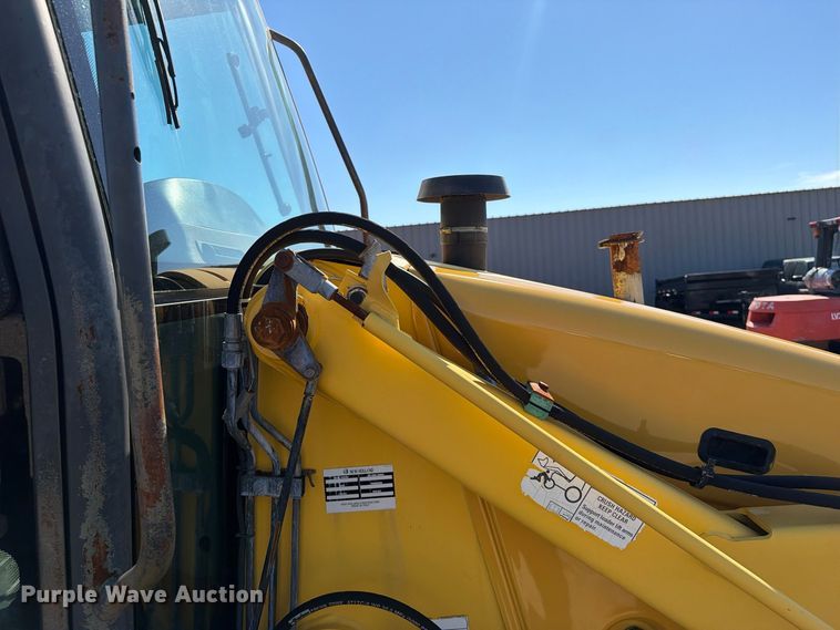 image for item FW3584 2005 New Holland LB110B backhoe