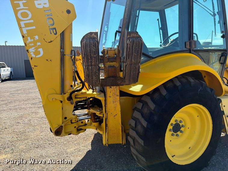 image for item FW3584 2005 New Holland LB110B backhoe