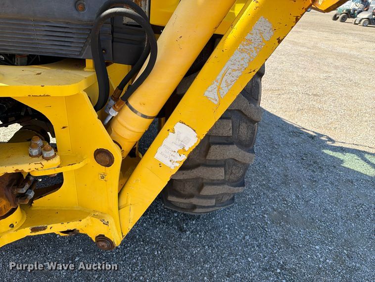 image for item FW3584 2005 New Holland LB110B backhoe