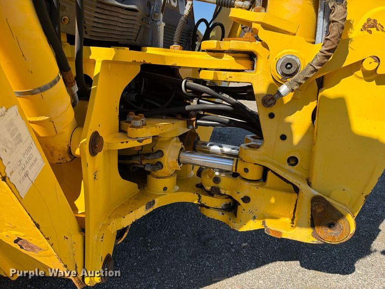 image for item FW3584 2005 New Holland LB110B backhoe