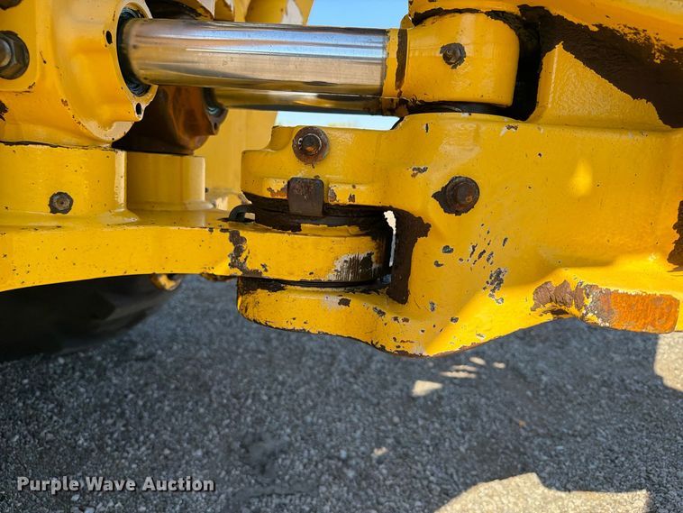 image for item FW3584 2005 New Holland LB110B backhoe