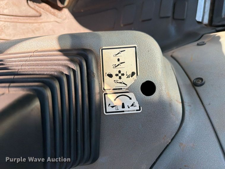 image for item FW3584 2005 New Holland LB110B backhoe