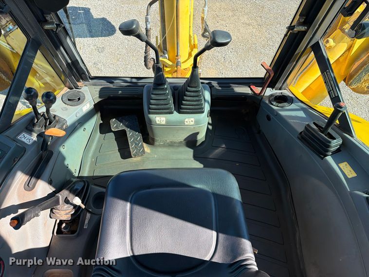 image for item FW3584 2005 New Holland LB110B backhoe