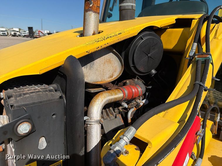 image for item FW3584 2005 New Holland LB110B backhoe