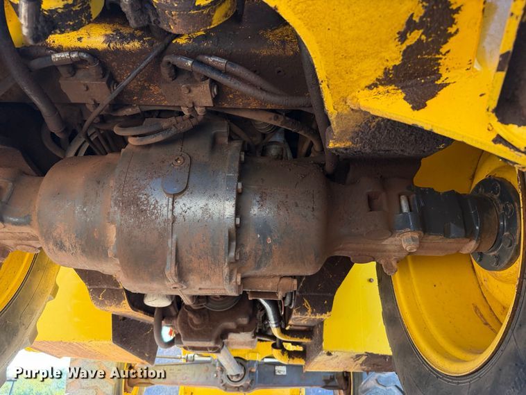 image for item FW3584 2005 New Holland LB110B backhoe
