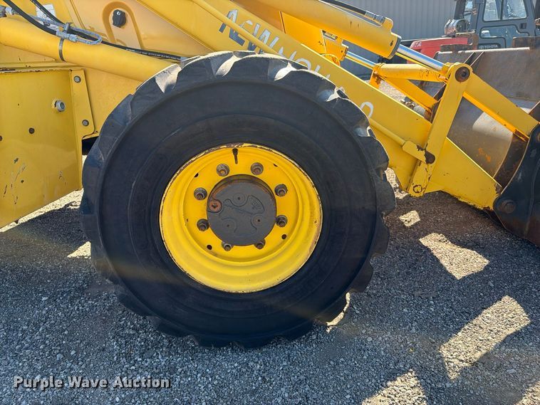 image for item FW3584 2005 New Holland LB110B backhoe