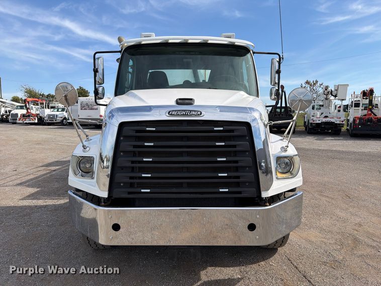 image for item FW3589 2015 Freightliner 114SD vacuum truck
