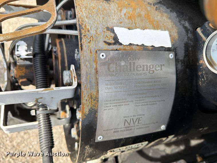 image for item FW3589 2015 Freightliner 114SD vacuum truck