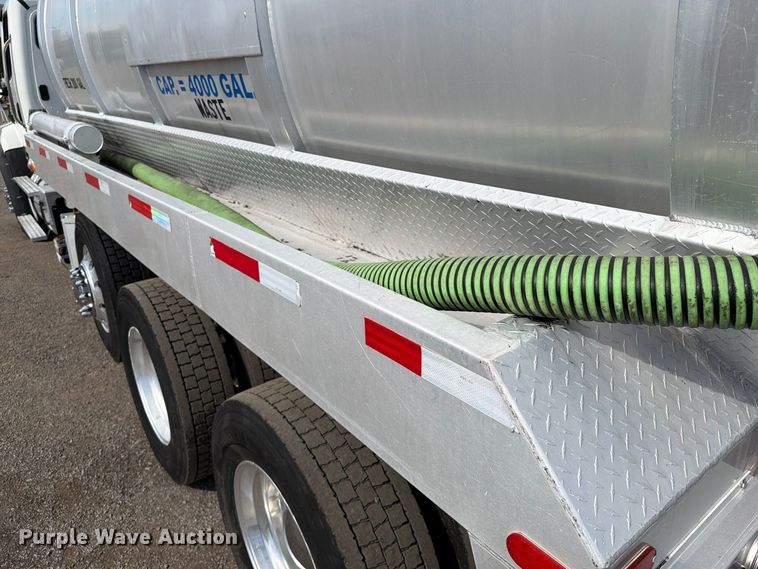 image for item FW3589 2015 Freightliner 114SD vacuum truck