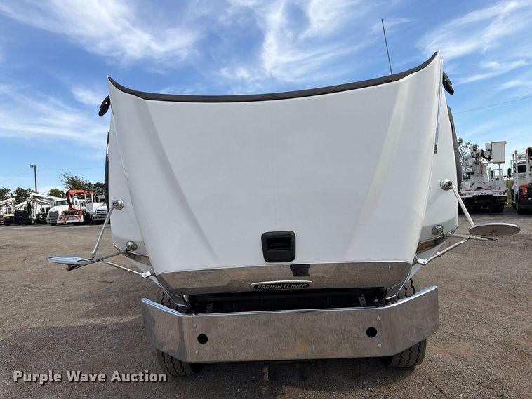 image for item FW3589 2015 Freightliner 114SD vacuum truck