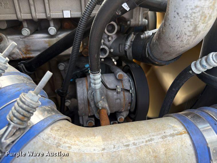 image for item FW3589 2015 Freightliner 114SD vacuum truck