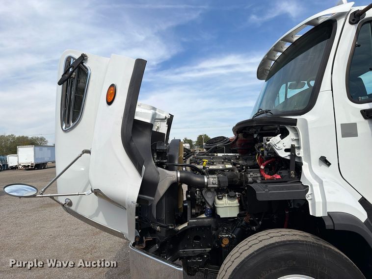 image for item FW3589 2015 Freightliner 114SD vacuum truck