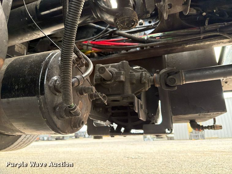 image for item FW3589 2015 Freightliner 114SD vacuum truck