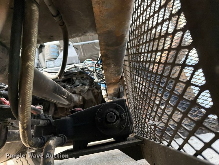 image for item FW3589 2015 Freightliner 114SD vacuum truck