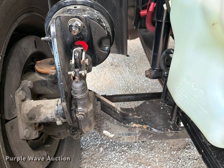 image for item FW3589 2015 Freightliner 114SD vacuum truck