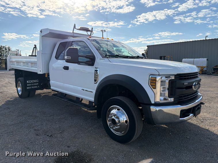 image for item FW3594 2019 Ford F550 Super Duty dump truck