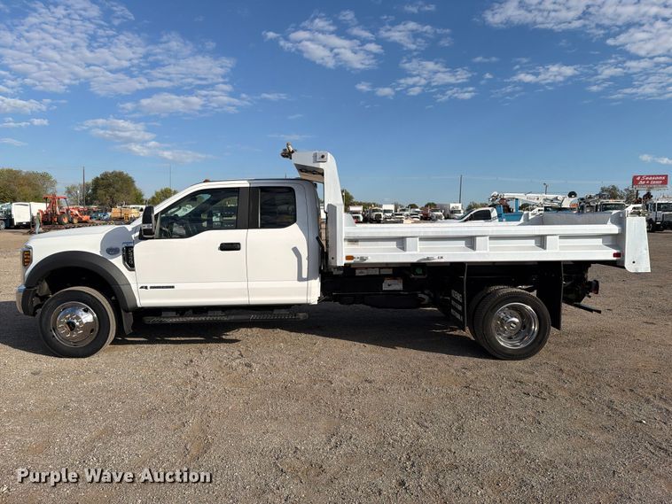 image for item FW3594 2019 Ford F550 Super Duty dump truck