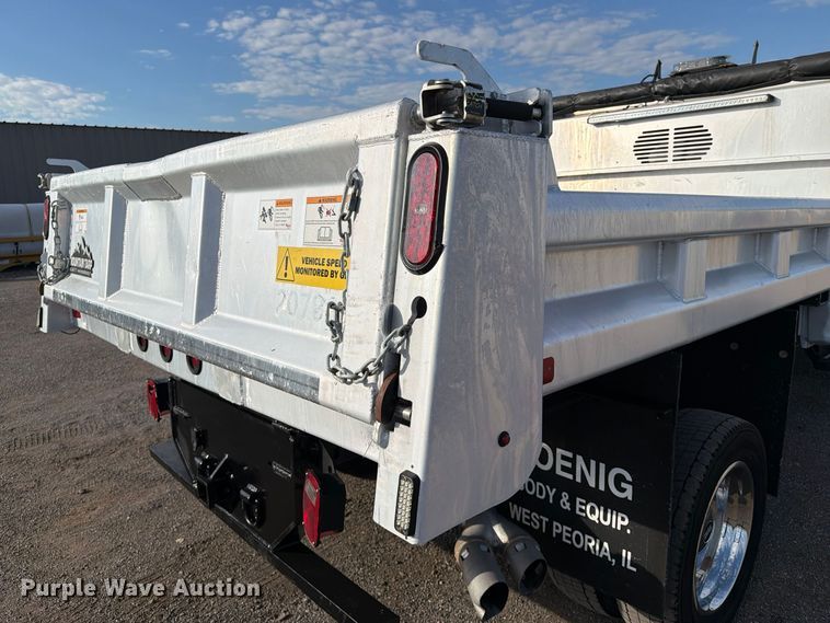 image for item FW3594 2019 Ford F550 Super Duty dump truck
