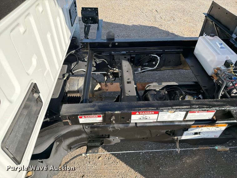 image for item FW3594 2019 Ford F550 Super Duty dump truck
