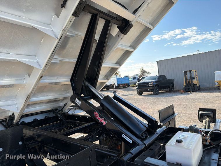 image for item FW3594 2019 Ford F550 Super Duty dump truck
