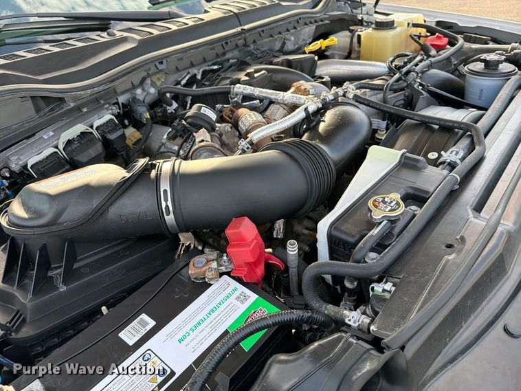 image for item FW3594 2019 Ford F550 Super Duty dump truck