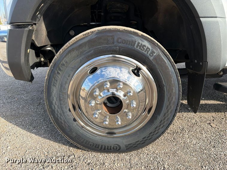 image for item FW3594 2019 Ford F550 Super Duty dump truck