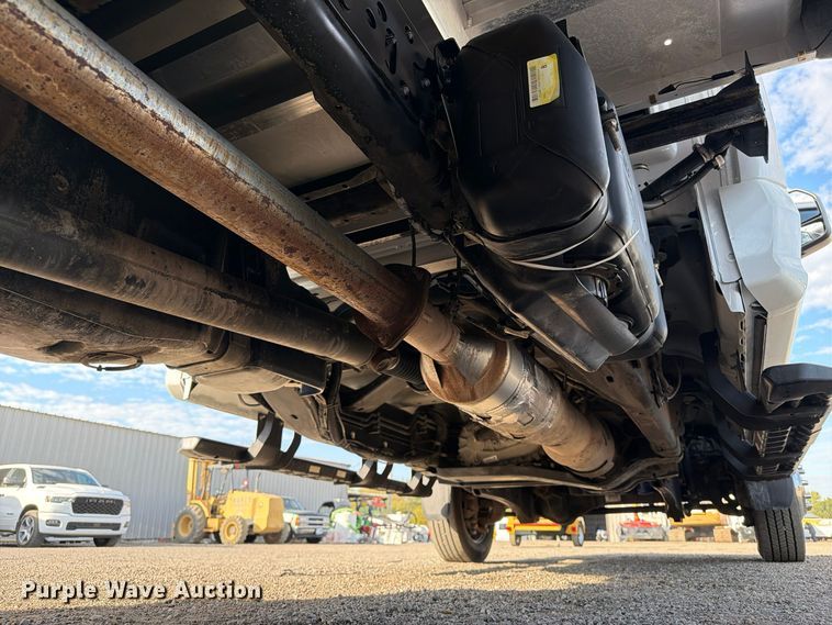 image for item FW3594 2019 Ford F550 Super Duty dump truck