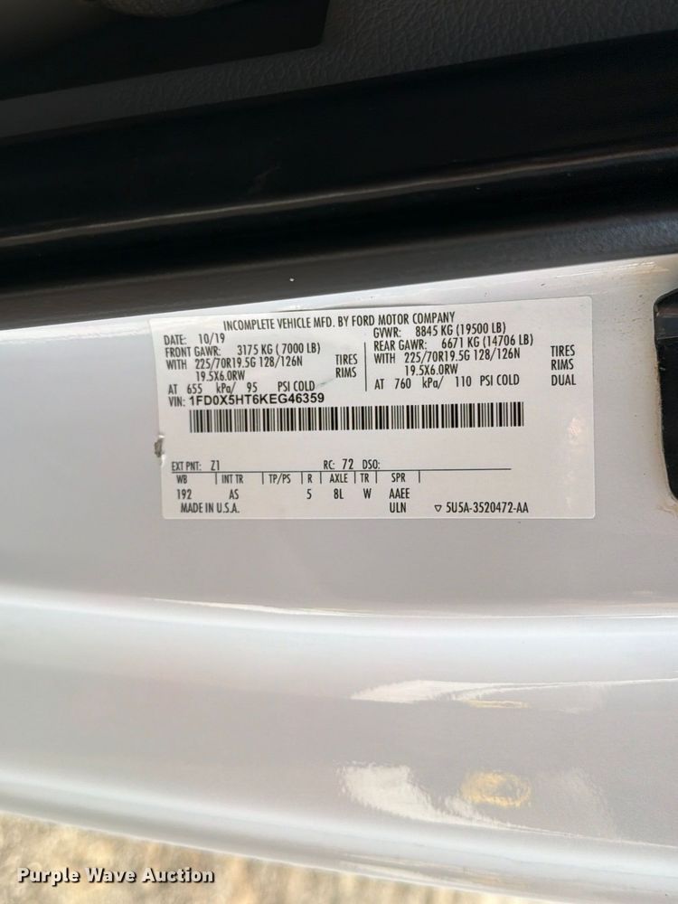 image for item FW3594 2019 Ford F550 Super Duty dump truck