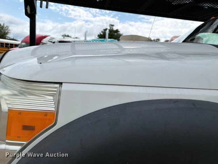 image for item YA3287 2016 Ford F550 Super Duty bucket truck