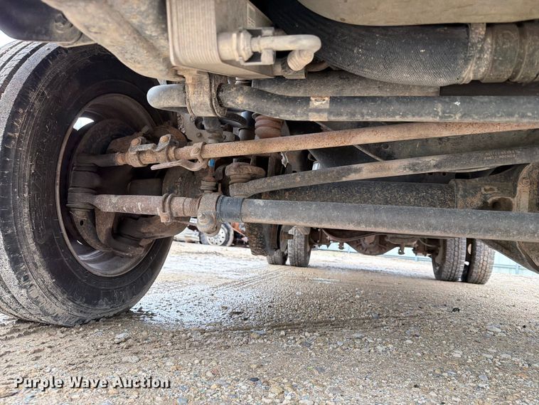 image for item YA3287 2016 Ford F550 Super Duty bucket truck