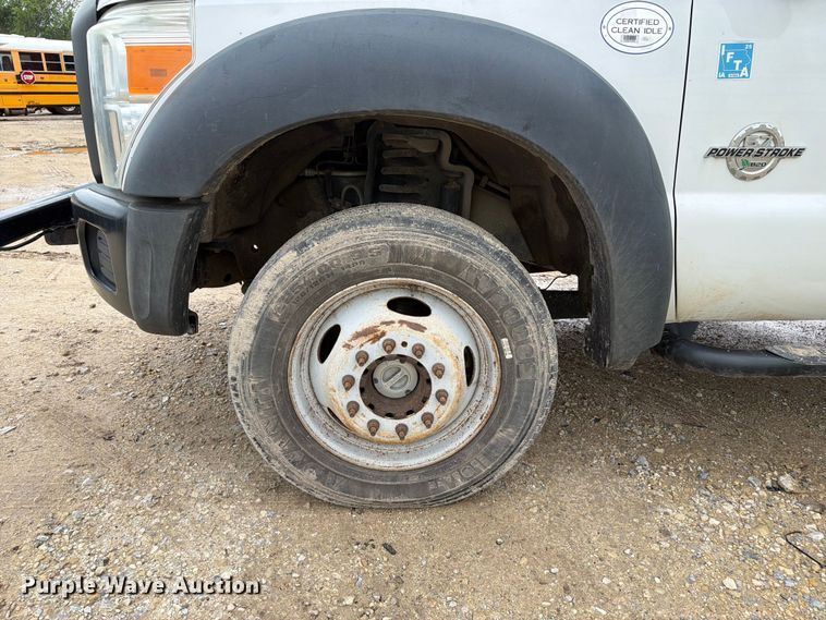 image for item YA3287 2016 Ford F550 Super Duty bucket truck