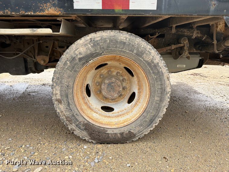 image for item YA3287 2016 Ford F550 Super Duty bucket truck