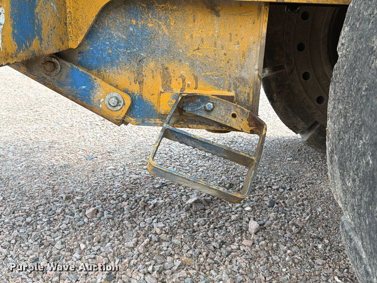 image for item YA4000 2022 Sany SW405K wheel loader