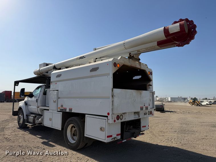 image for item YA4527 2016 Ford F750 Super Duty forestry bucket truck