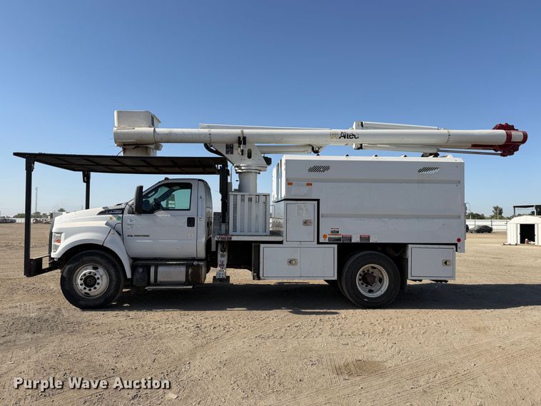 image for item YA4527 2016 Ford F750 Super Duty forestry bucket truck