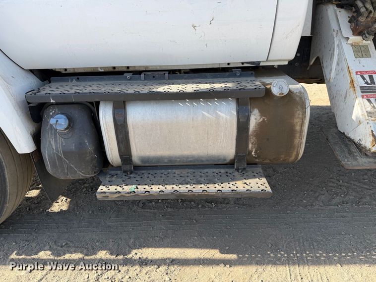 image for item YA4527 2016 Ford F750 Super Duty forestry bucket truck