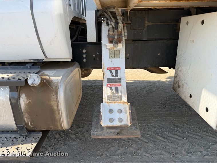image for item YA4527 2016 Ford F750 Super Duty forestry bucket truck