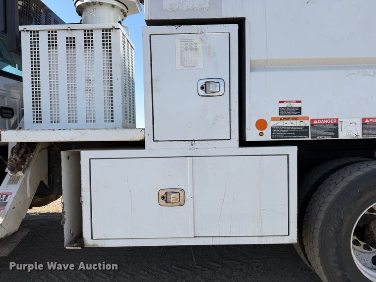 image for item YA4527 2016 Ford F750 Super Duty forestry bucket truck