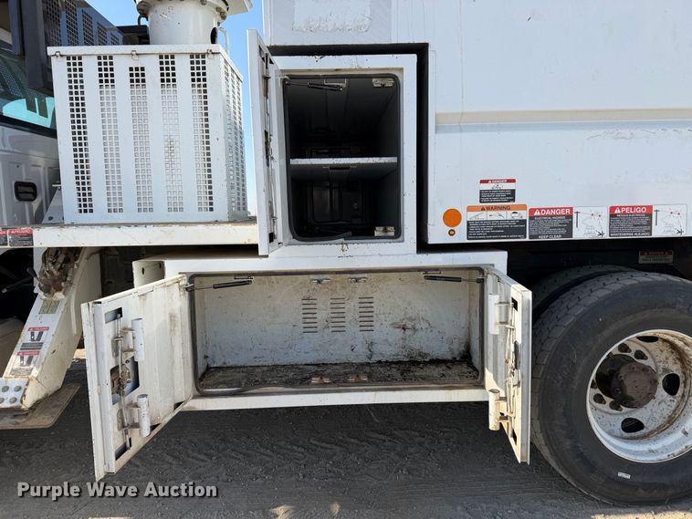 image for item YA4527 2016 Ford F750 Super Duty forestry bucket truck