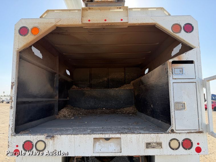 image for item YA4527 2016 Ford F750 Super Duty forestry bucket truck