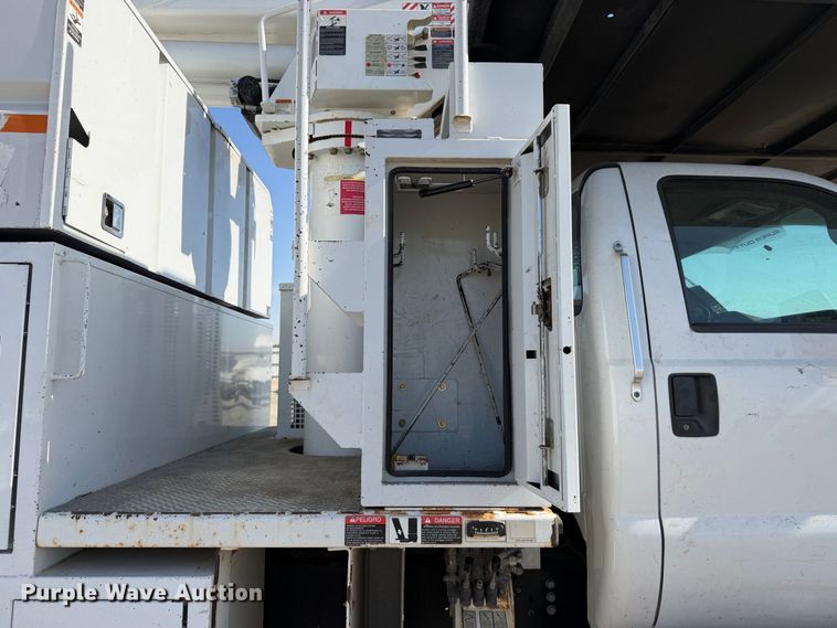 image for item YA4527 2016 Ford F750 Super Duty forestry bucket truck